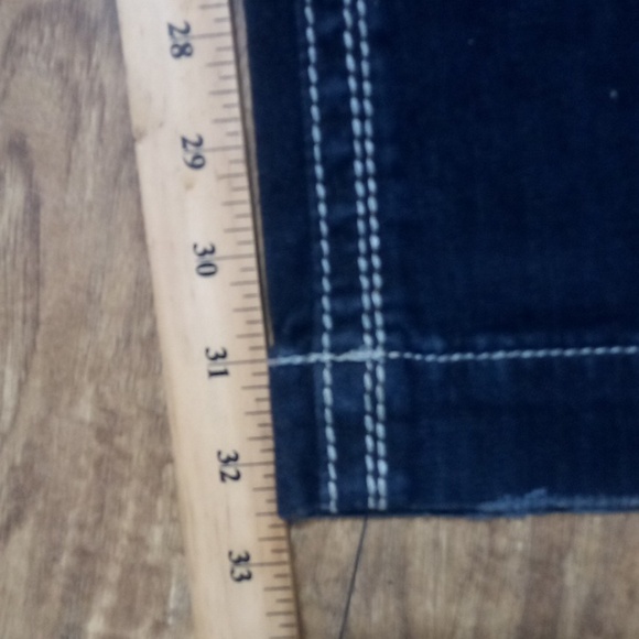 Rock Revival NWT Women's Jeans 27 Wide Leg Embellished Distressed - Picture 15 of 15